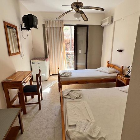 Michaela Hotel Poros  Luaran gambar