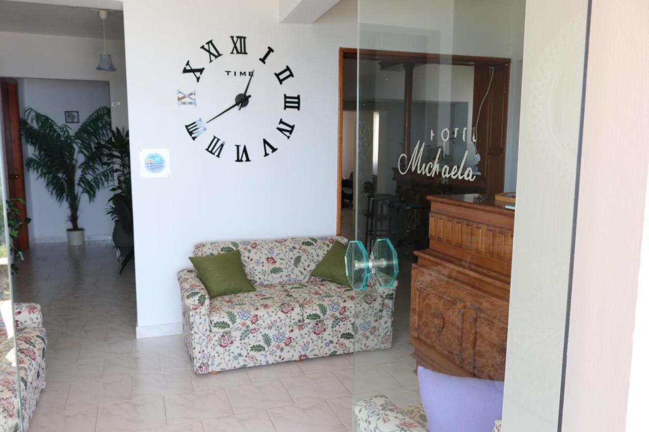 Michaela Hotel Poros  Luaran gambar