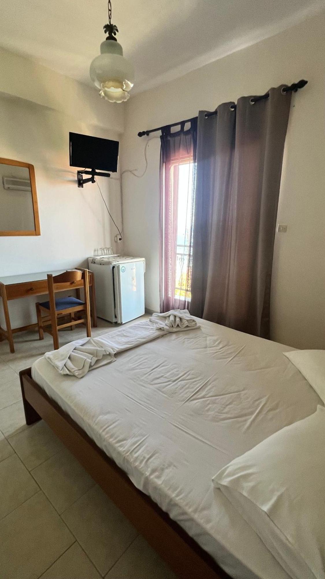 Michaela Hotel Poros  Luaran gambar