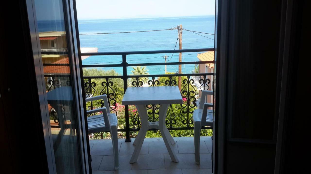Michaela Hotel Poros  Luaran gambar