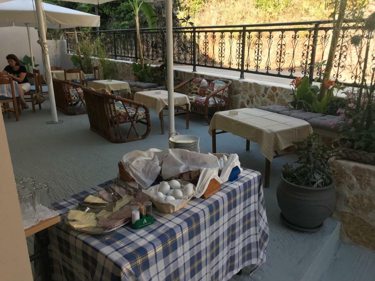 Michaela Hotel Poros  Luaran gambar